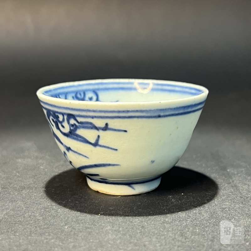 清 青花梅花纹杯 - 图2